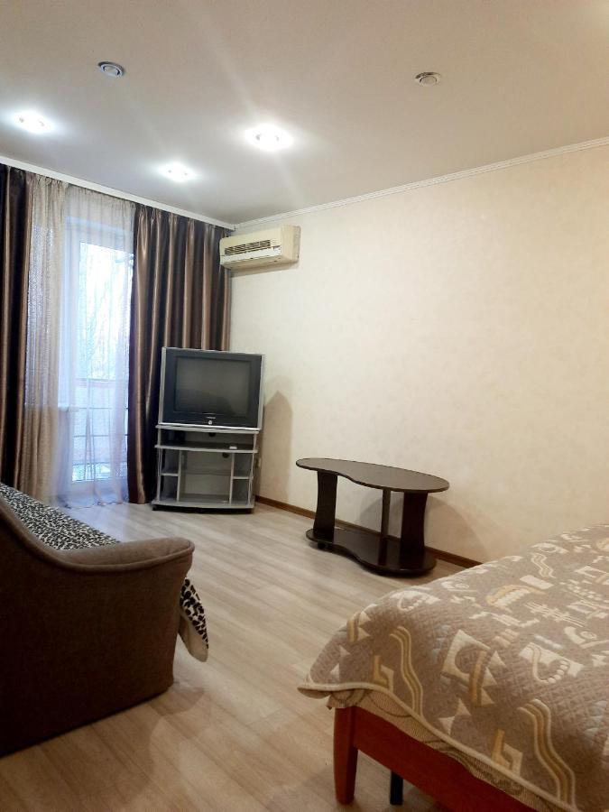 Проспект Металлургов 9 Apartment Krivoy Rog Luaran gambar
